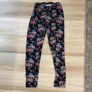 Bobbie Brooks Multicolor Skull and Floral Leggings
